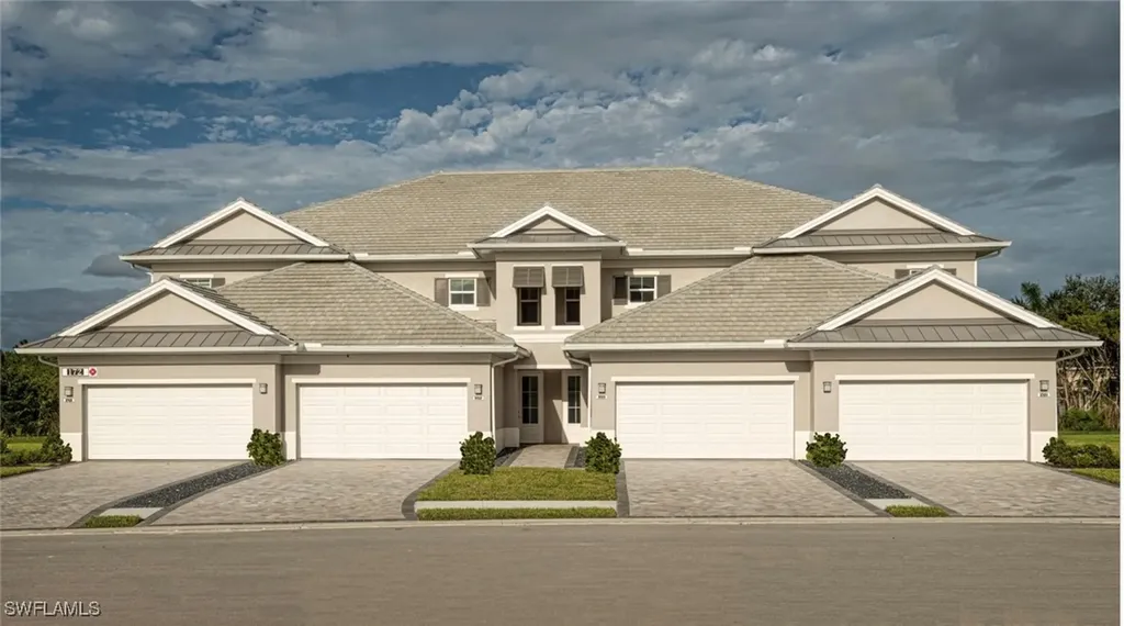 251 Indies Drive E Naples FL 34114