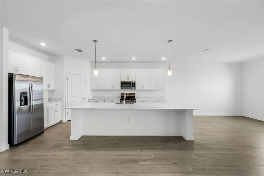 19100 Hanley Boulevard Estero FL 33928