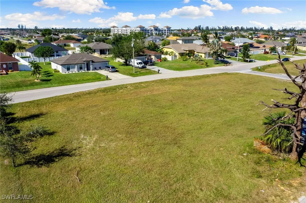 1523 SW 16th Court Cape Coral FL 33991