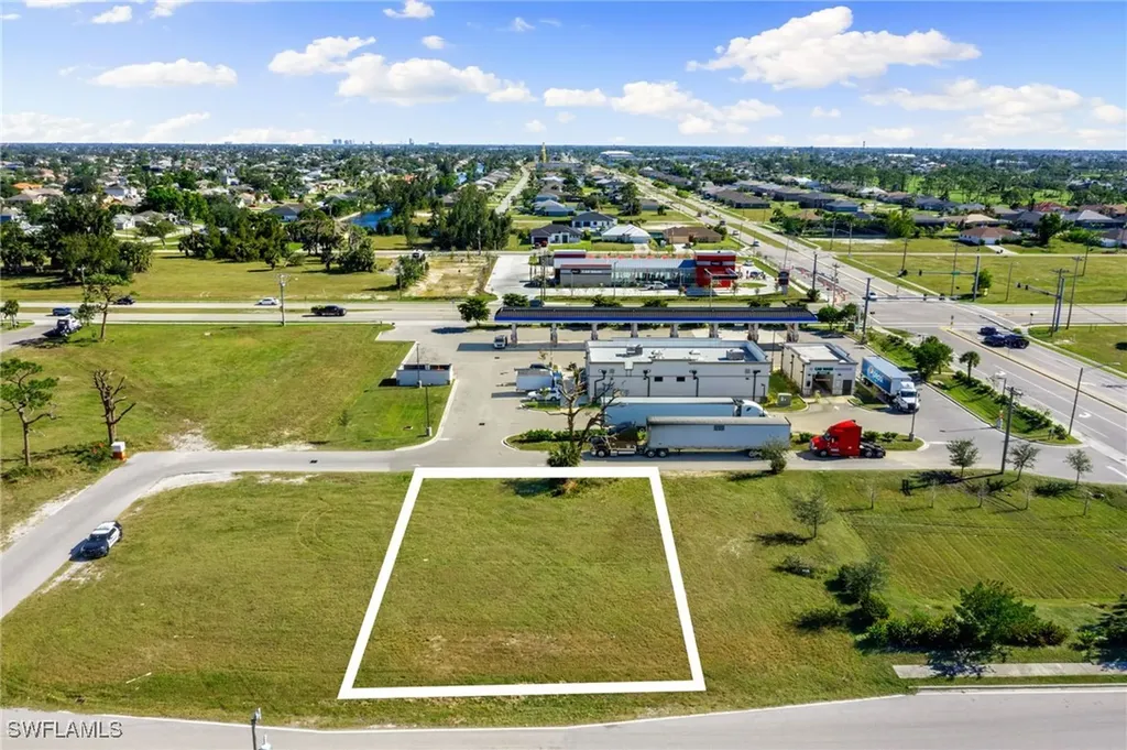 1523 SW 16th Court Cape Coral FL 33991