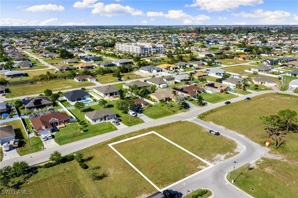 1523 SW 16th Court Cape Coral FL 33991