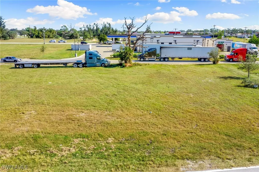 1523 SW 16th Court Cape Coral FL 33991