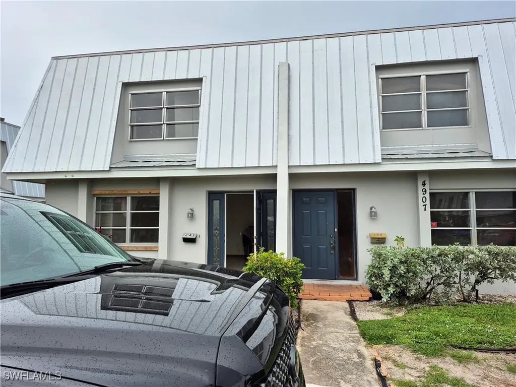 4907 Catalina Drive Naples FL 34112