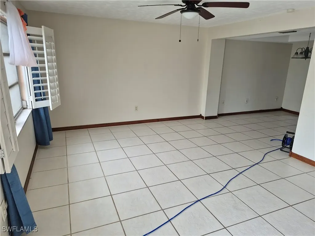 4907 Catalina Drive Naples FL 34112
