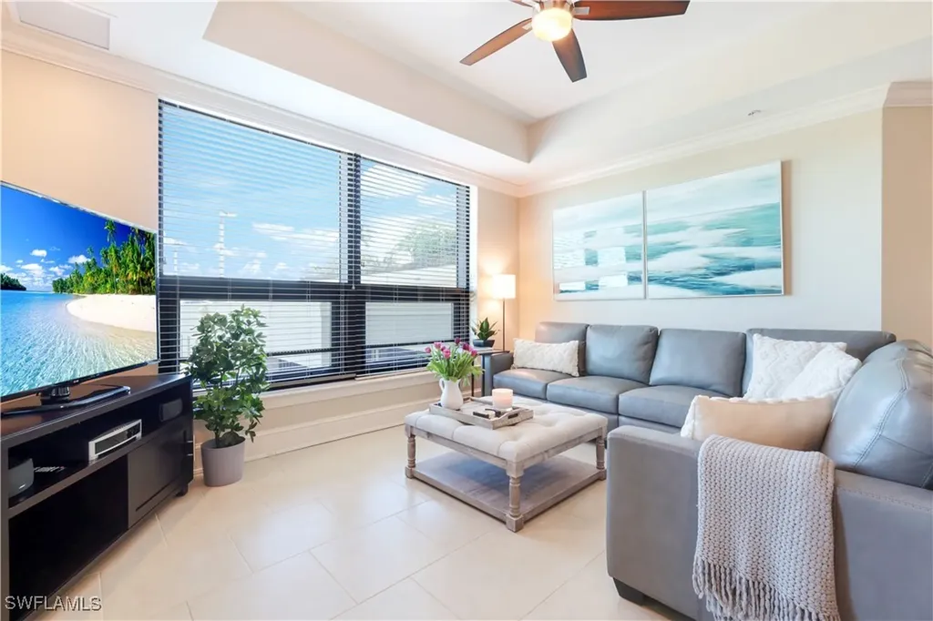 9115 Strada Place Naples FL 34108