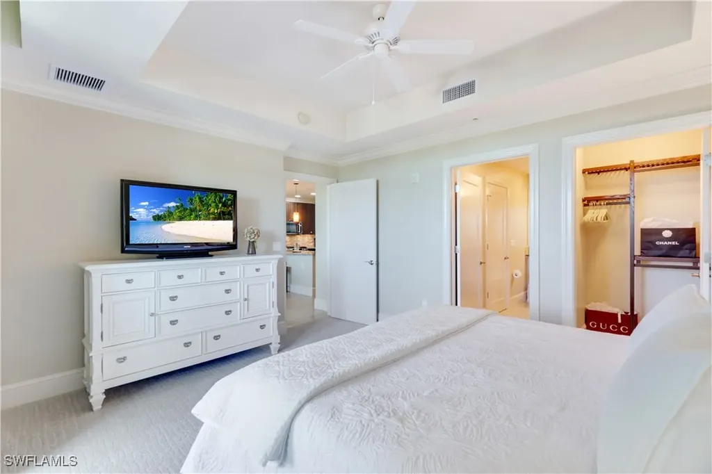 9115 Strada Place Naples FL 34108