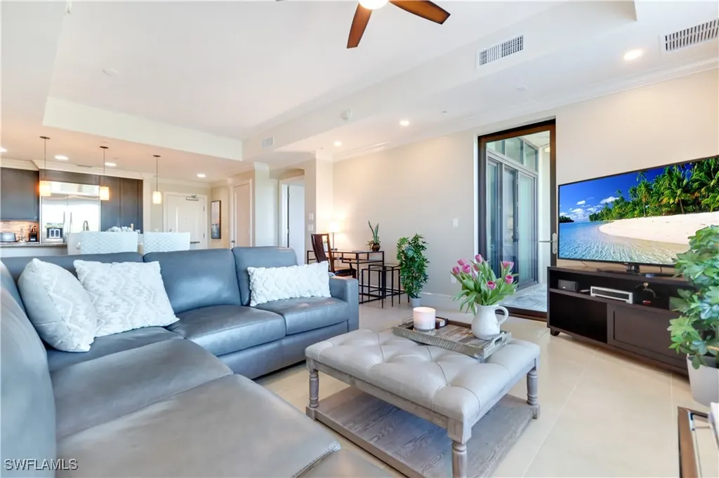 9115 Strada Place Naples FL 34108