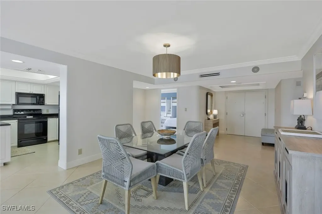 4451 Gulf Shore Boulevard N Naples FL 34103
