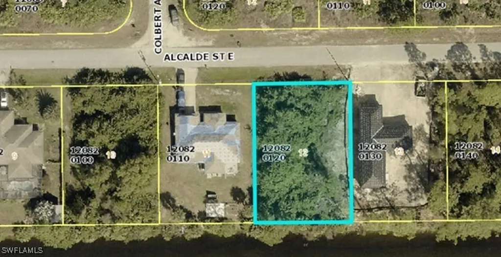 1032 Alcalde Street E Lehigh Acres FL 33974