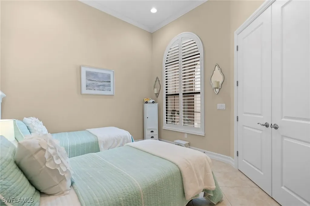 6564 Roma Way Naples FL 34113