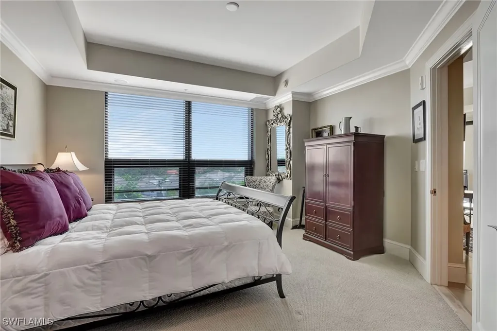 9115 Strada Place Naples FL 34108