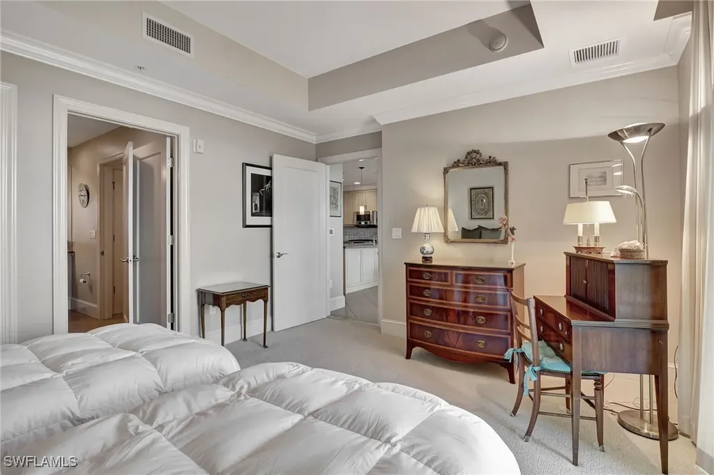 9115 Strada Place Naples FL 34108