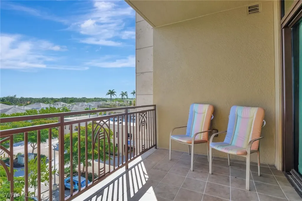 9115 Strada Place Naples FL 34108