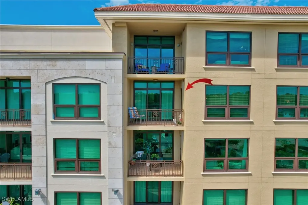9115 Strada Place Naples FL 34108