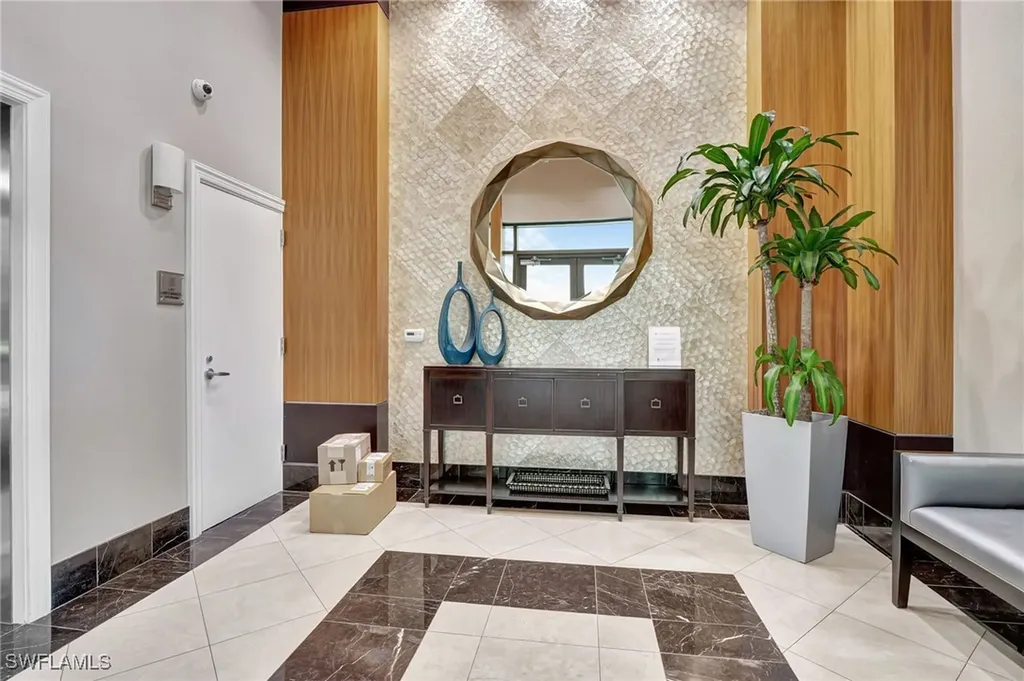 9115 Strada Place Naples FL 34108