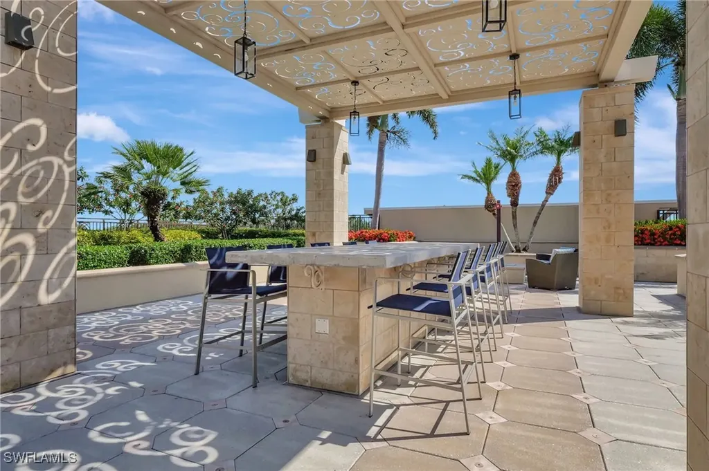 9115 Strada Place Naples FL 34108