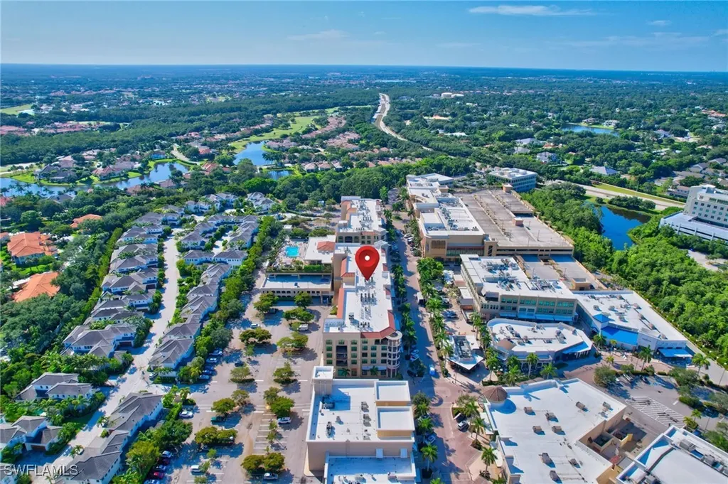 9115 Strada Place Naples FL 34108