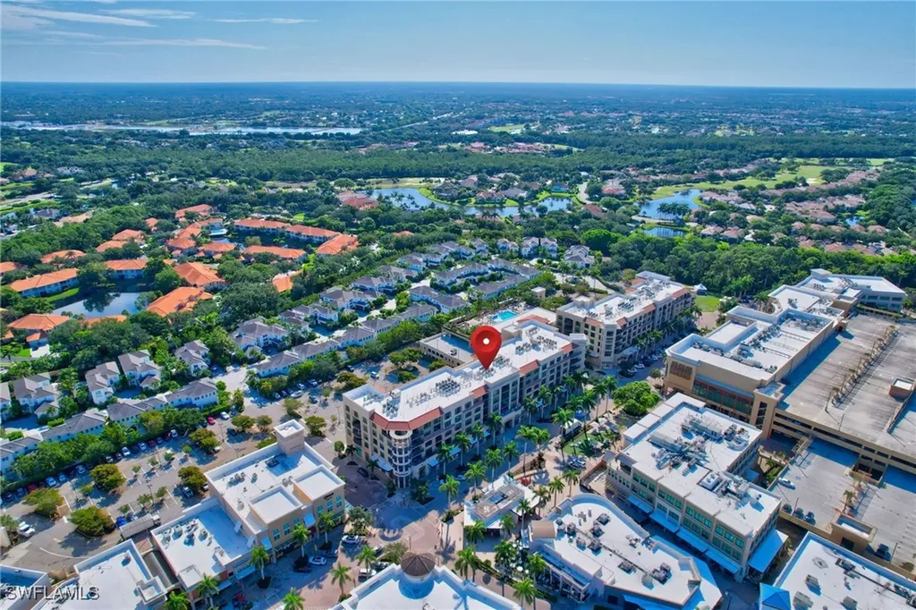 9115 Strada Place Naples FL 34108
