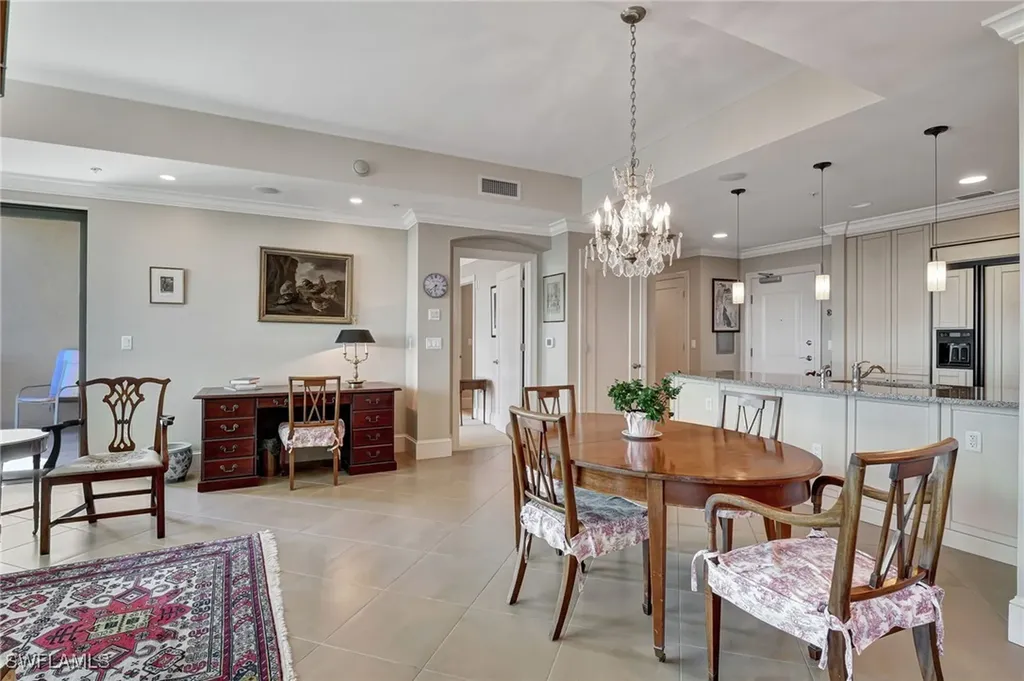 9115 Strada Place Naples FL 34108