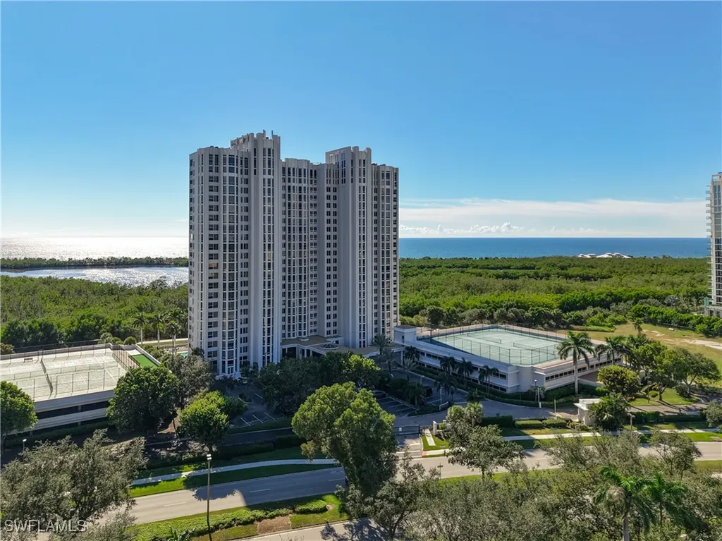 6849 Grenadier Boulevard Naples FL 34108