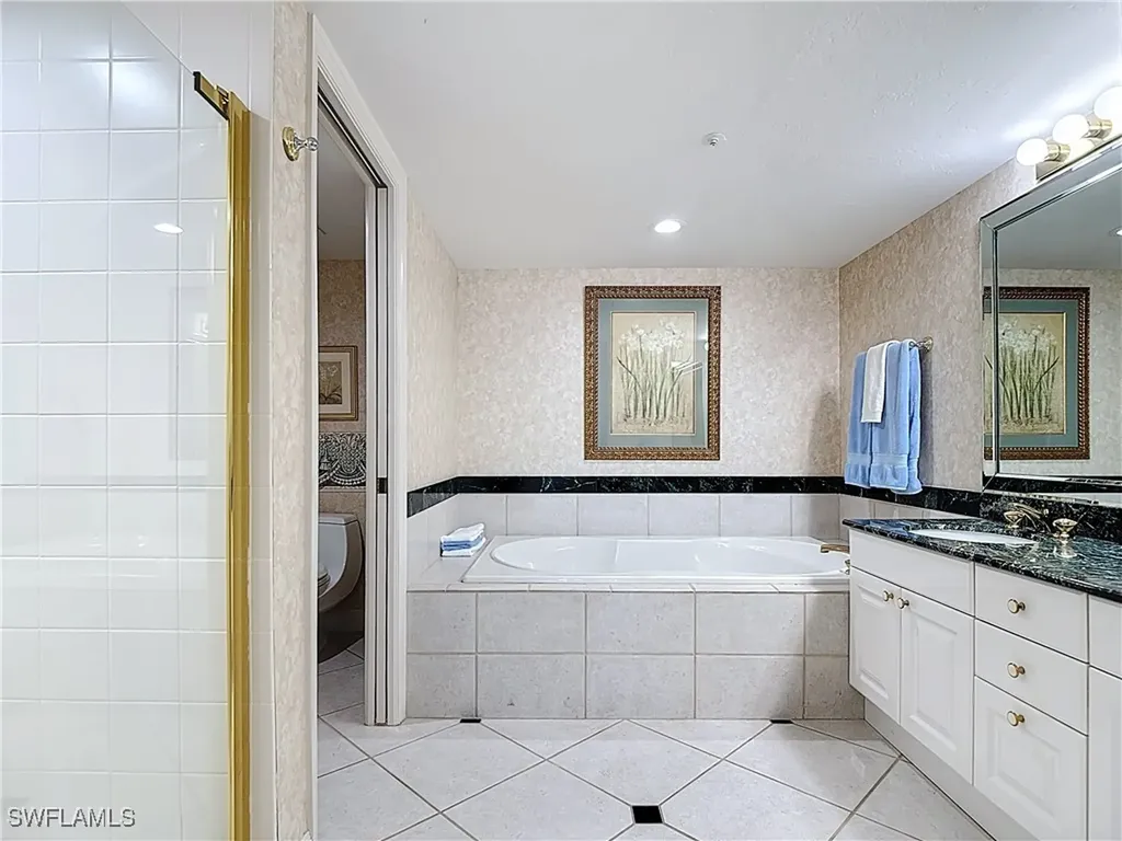 6849 Grenadier Boulevard Naples FL 34108