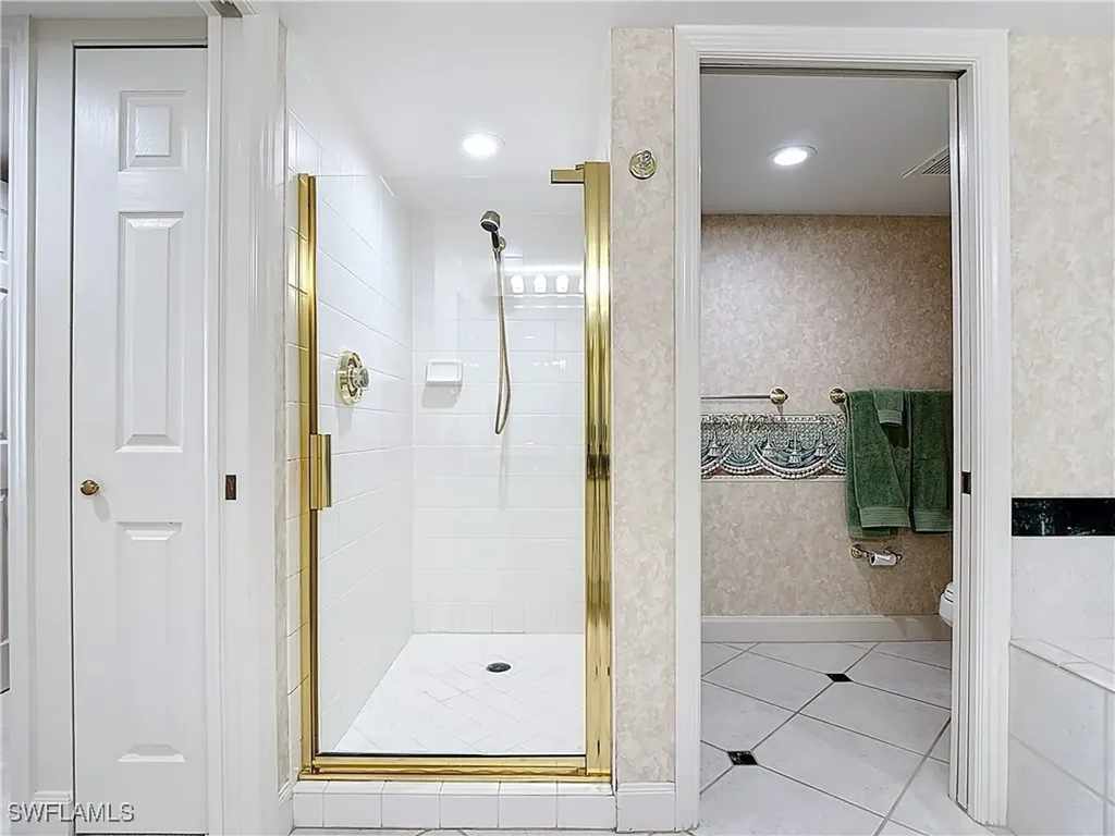 6849 Grenadier Boulevard Naples FL 34108