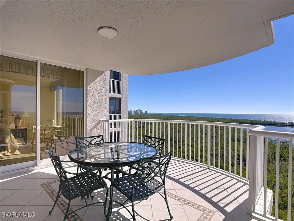 6849 Grenadier Boulevard Naples FL 34108