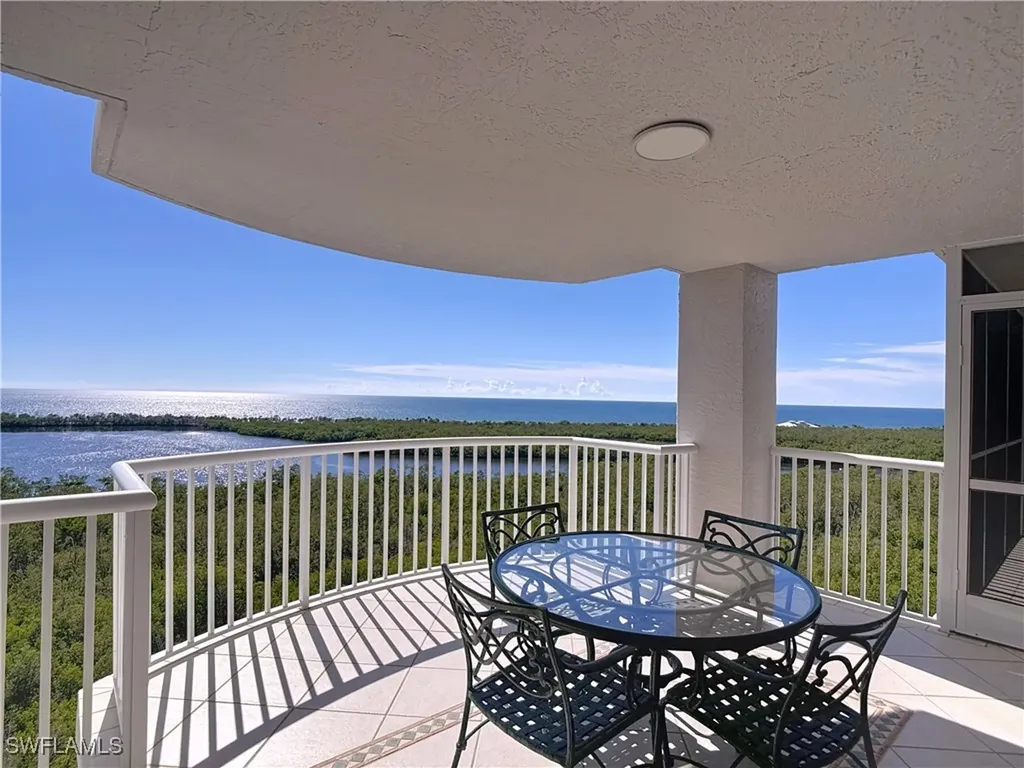 6849 Grenadier Boulevard Naples FL 34108