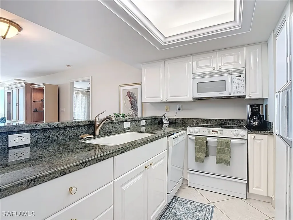 6849 Grenadier Boulevard Naples FL 34108