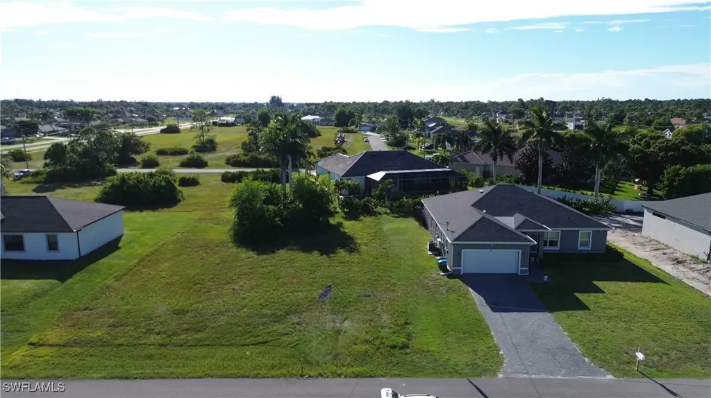 2012 NW 24th Place Cape Coral FL 33993