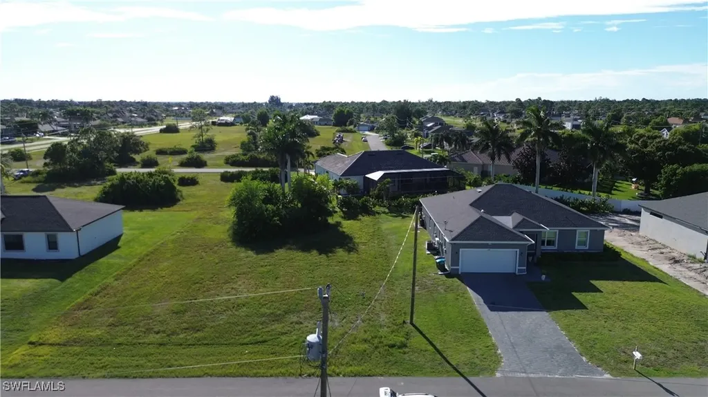 2012 NW 24th Place Cape Coral FL 33993