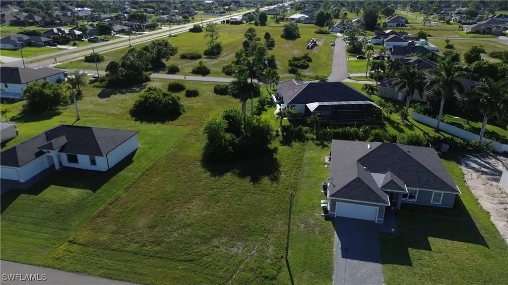 2012 NW 24th Place Cape Coral FL 33993