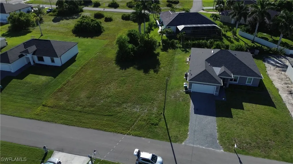 2012 NW 24th Place Cape Coral FL 33993