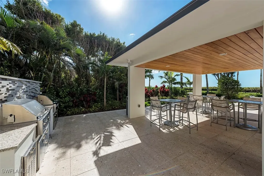 4051 Gulf Shore Boulevard N Naples FL 34103