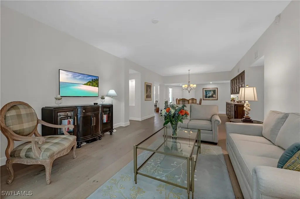 6865 San Marino Drive Naples FL 34108