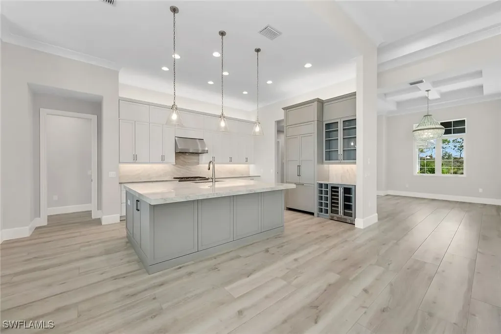 8871 Nevis Way Naples FL 34112