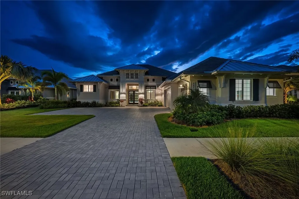 8871 Nevis Way Naples FL 34112