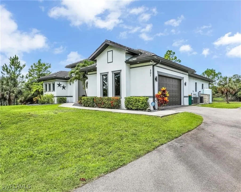 291 10th Street SE Naples FL 34117