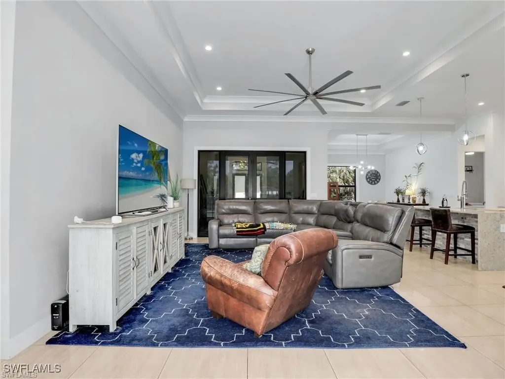 291 10th Street SE Naples FL 34117