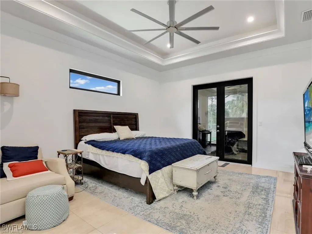 291 10th Street SE Naples FL 34117
