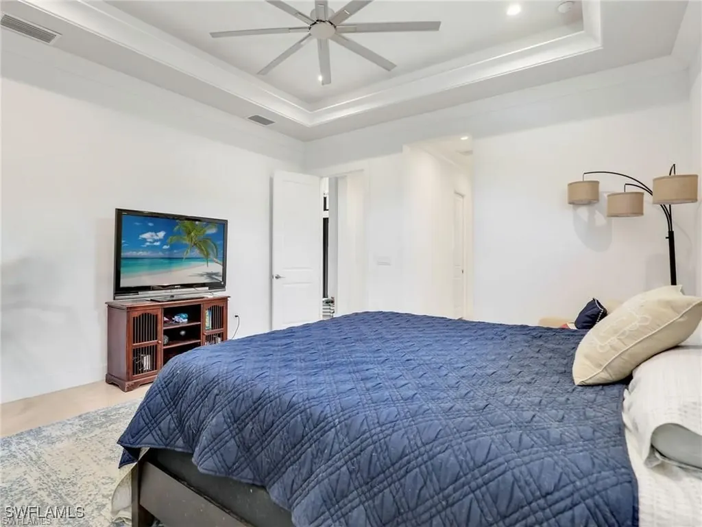 291 10th Street SE Naples FL 34117