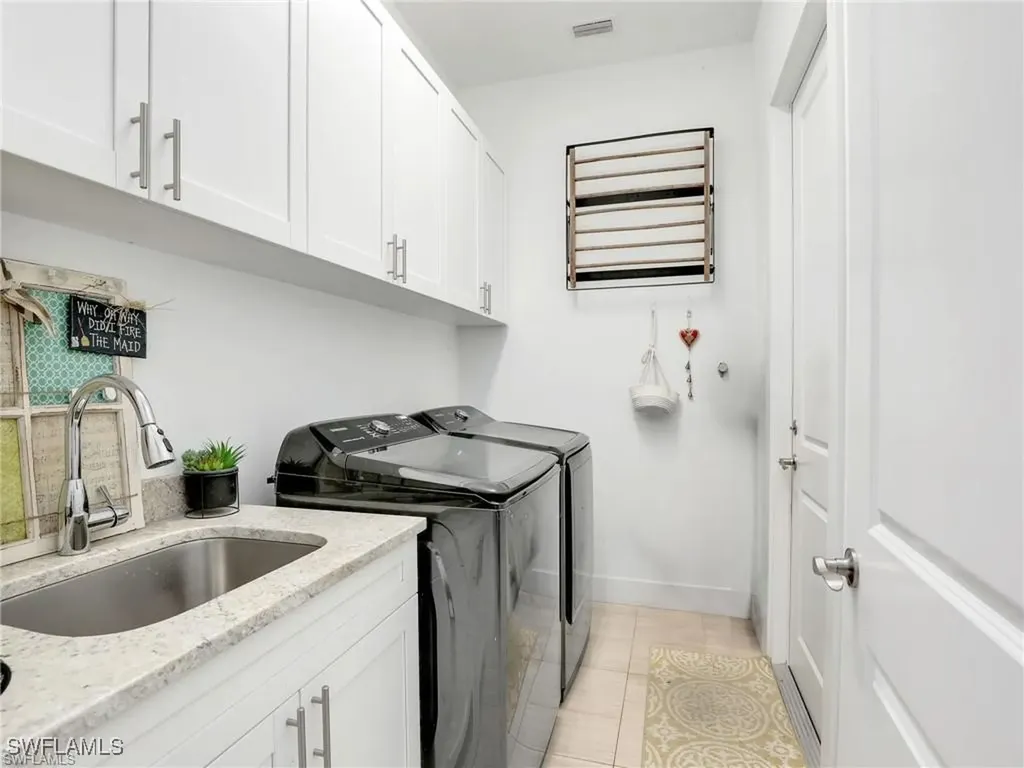 291 10th Street SE Naples FL 34117