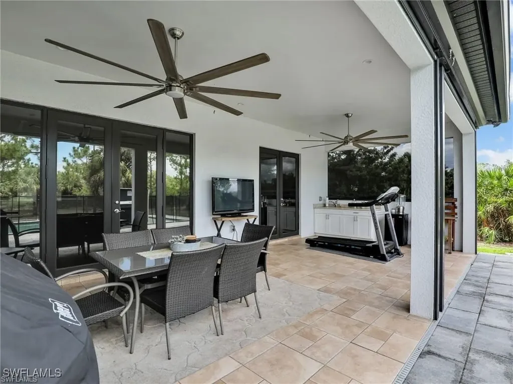 291 10th Street SE Naples FL 34117