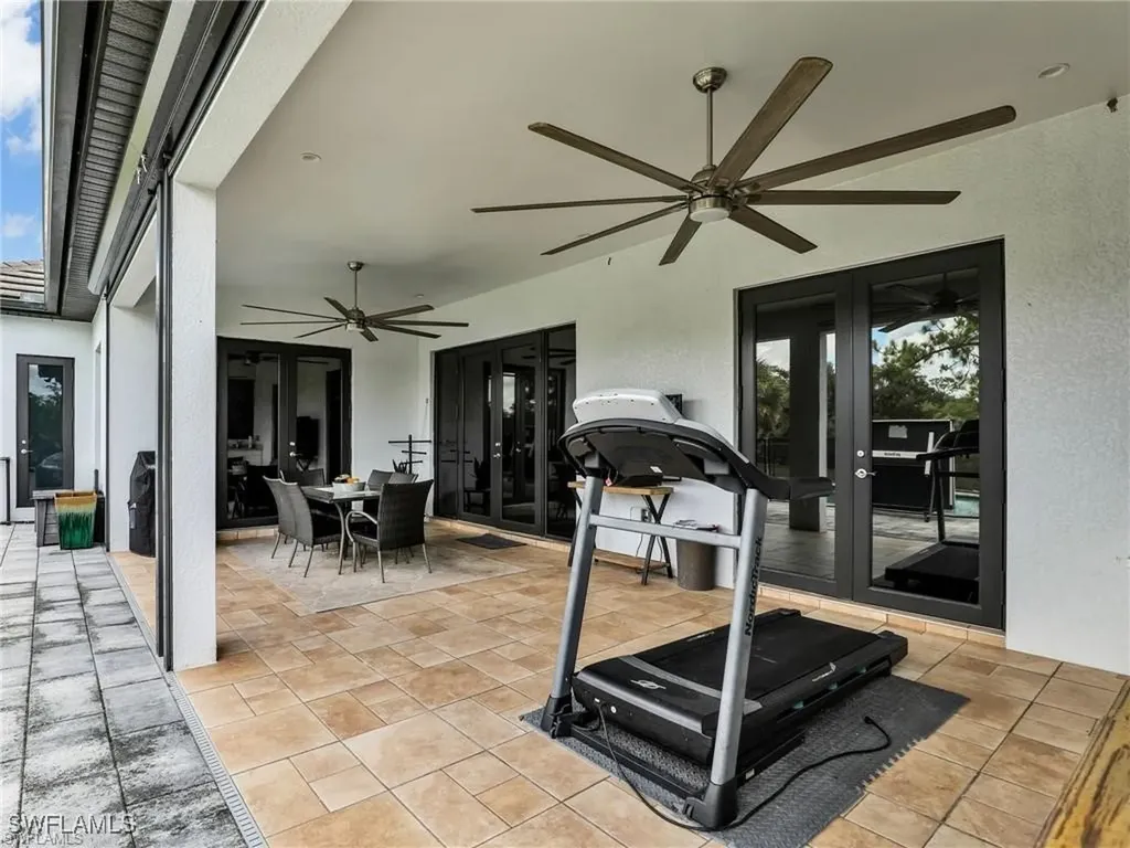 291 10th Street SE Naples FL 34117