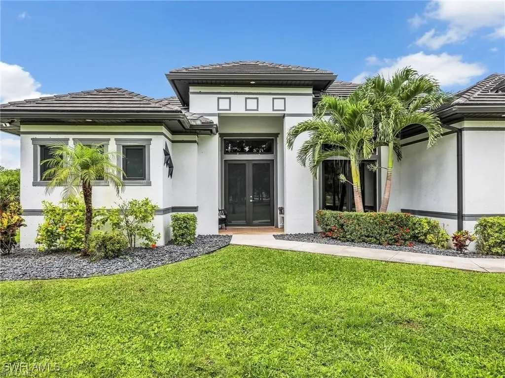 291 10th Street SE Naples FL 34117
