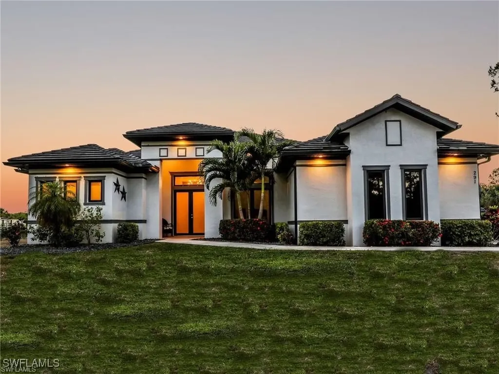 291 10th Street SE Naples FL 34117