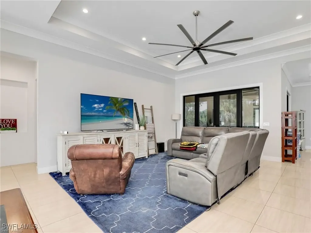 291 10th Street SE Naples FL 34117