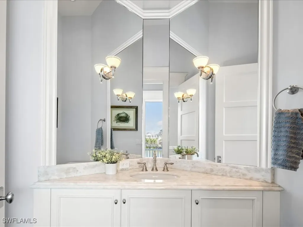 5801 Cape Hickory Court Bonita Springs FL 34134