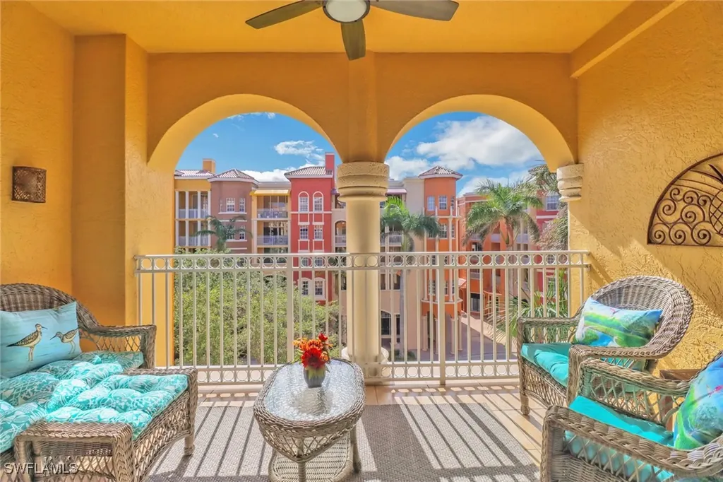 410 Bayfront Place Naples FL 34102