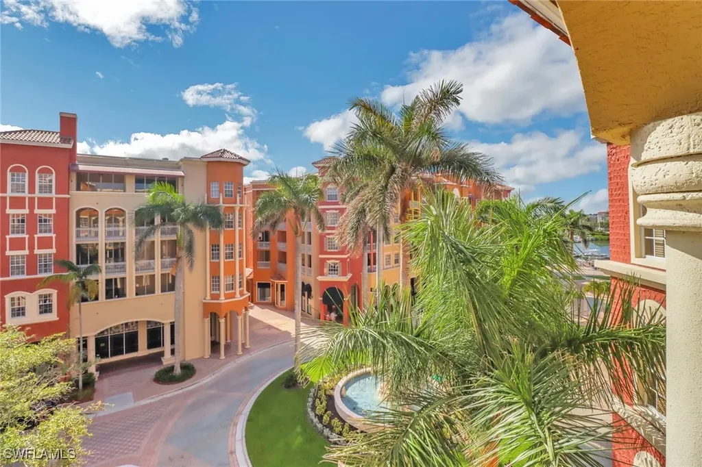 410 Bayfront Place Naples FL 34102